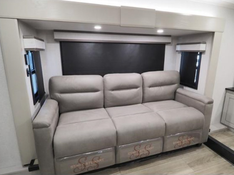 2026 Jayco North Point 382FLRB, $ 168,047
