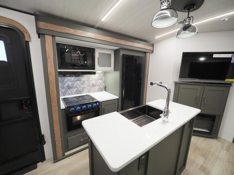2026 Keystone Bullet Premium 330BKQ, $ 67,044