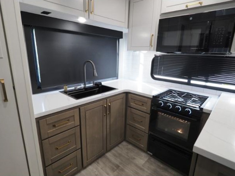 2026 Jayco Eagle 365UKTS, $ 104,530