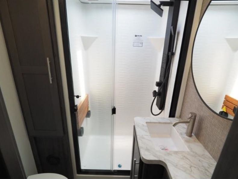 2025 Keystone Fuzion 419, $ 119,999