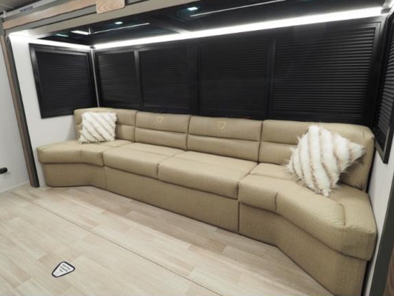 2026 Keystone Bullet Premium 265FKS, $ 66,181
