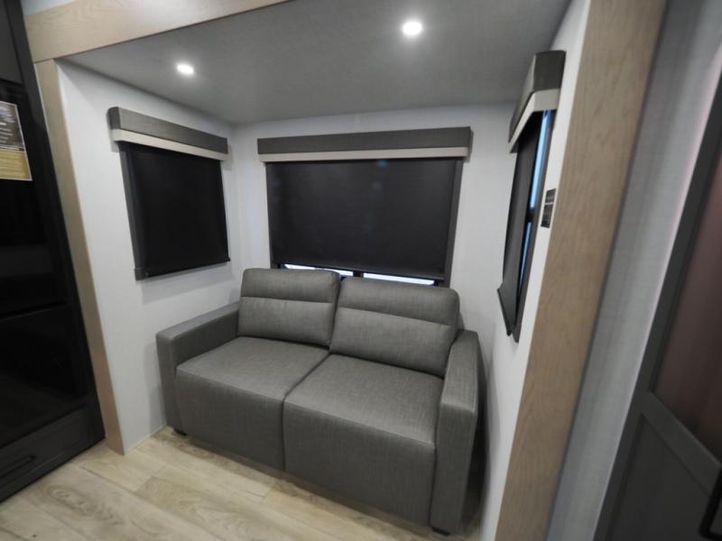 2026 Forest River Rockwood Signature Fifth Wheel R, $ 67,775