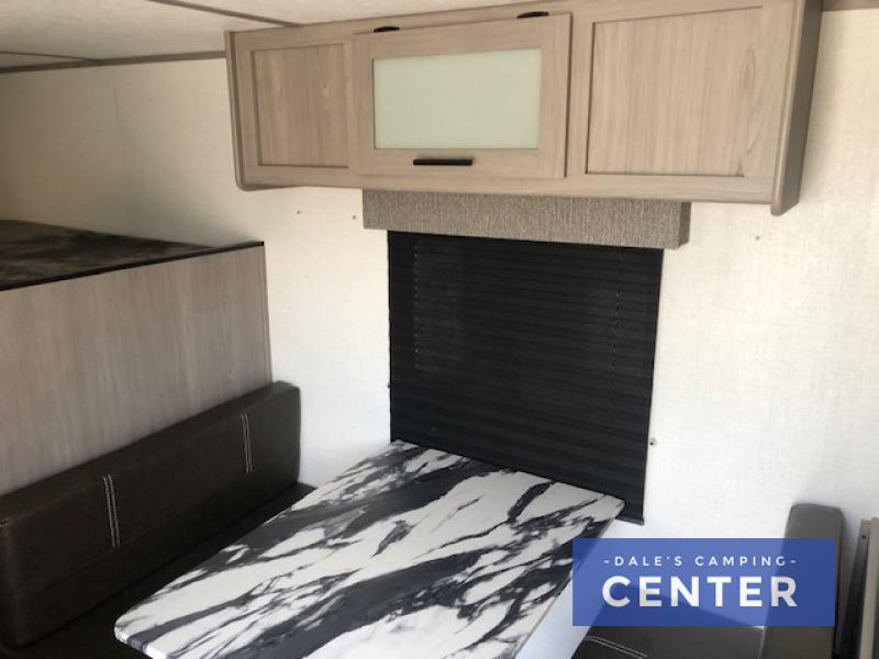 2023 Dutchmen Coleman 17B, $ 9,999