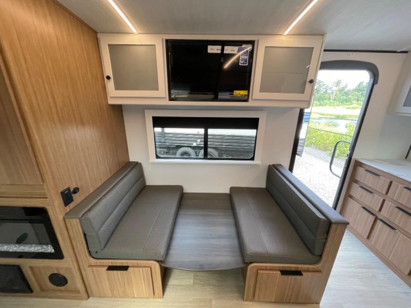 2026 Keystone Passport Super Lite (East) 2450RK, $ 42,429