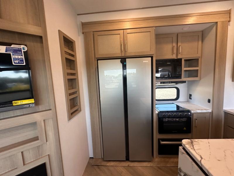 2026 Keystone Raptor Carbon Series (Fifth Wheel) 3, $ 120,339