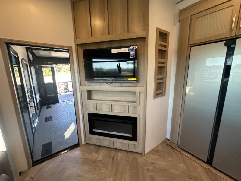 2026 Keystone Raptor Carbon Series (Fifth Wheel) 3, $ 120,339