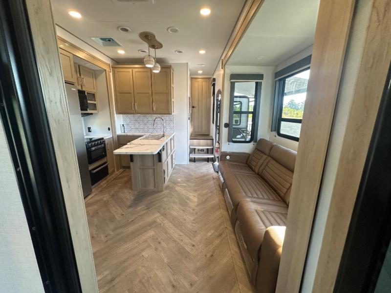 2026 Keystone Raptor Carbon Series (Fifth Wheel) 3, $ 120,339
