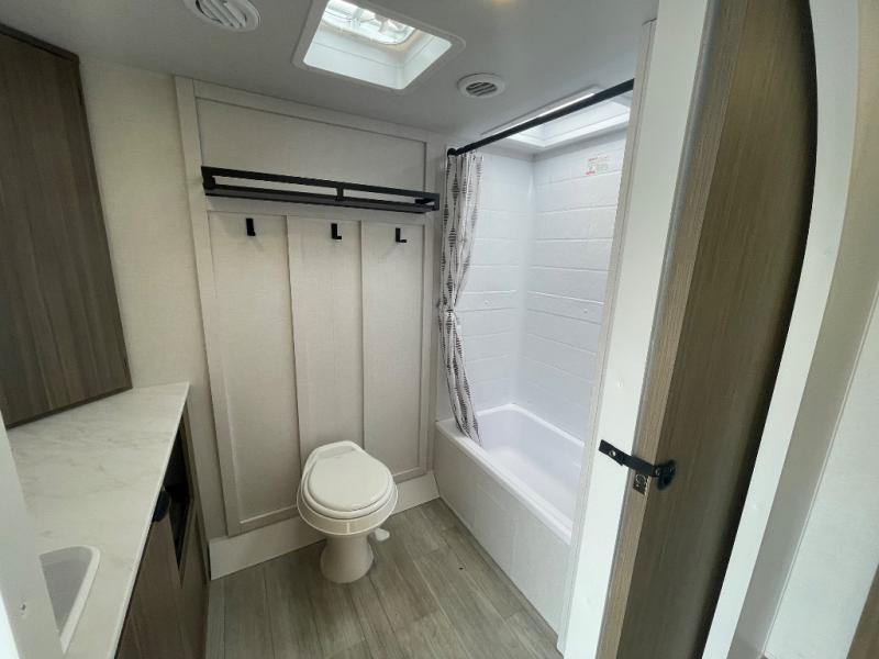 2025 Forest River Wildwood X-Lite 25ICE, $ 47,828