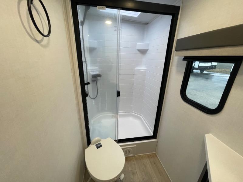 2026 Forest River Flagstaff Super Lite 27DBH, $ 51,265