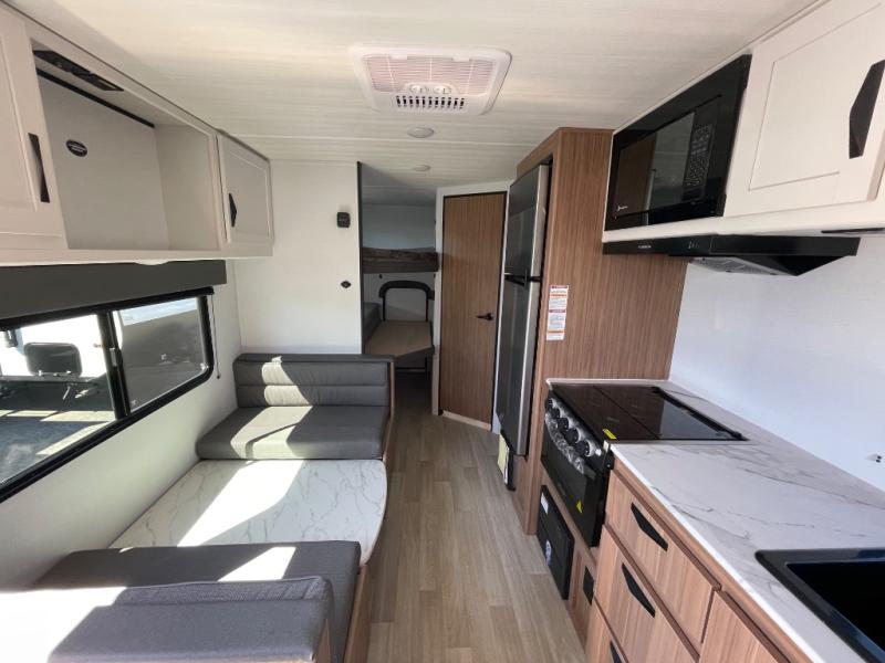 2025 Keystone Passport Classic 214BH, $ 28,921
