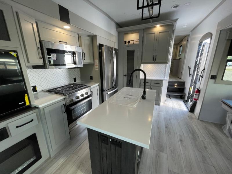 2026 Keystone Montana High Country 295RL, $ 92,806