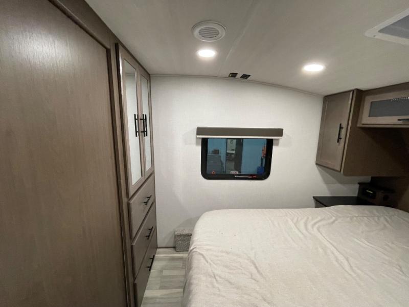 2026 Keystone Cougar Half-Ton (Fifth Wheel) 23MLE, $ 61,718