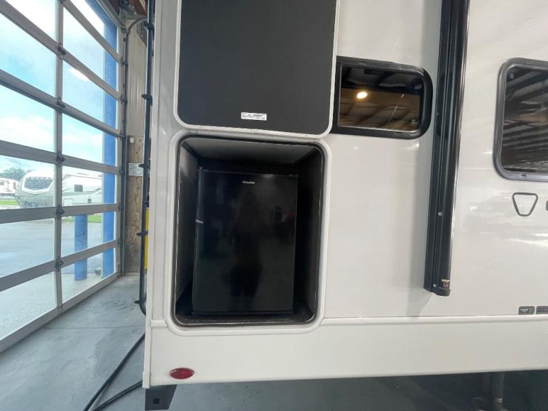 2026 Keystone Cougar Half-Ton (Travel Trailer) 25M, $ 55,202