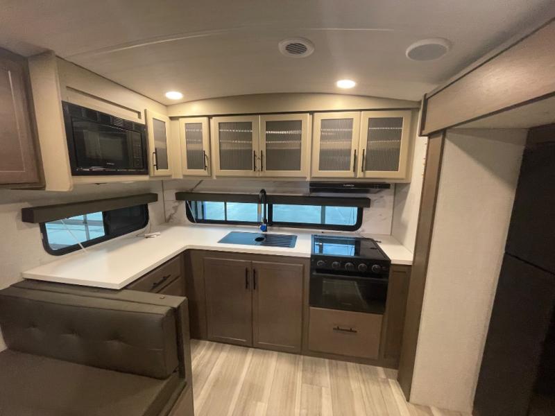 2026 Keystone Cougar Half-Ton (Travel Trailer) 25M, $ 55,202