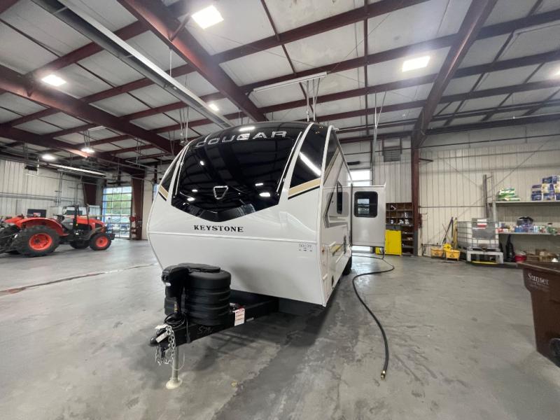 2026 Keystone Cougar Half-Ton (Travel Trailer) 25M, $ 55,202
