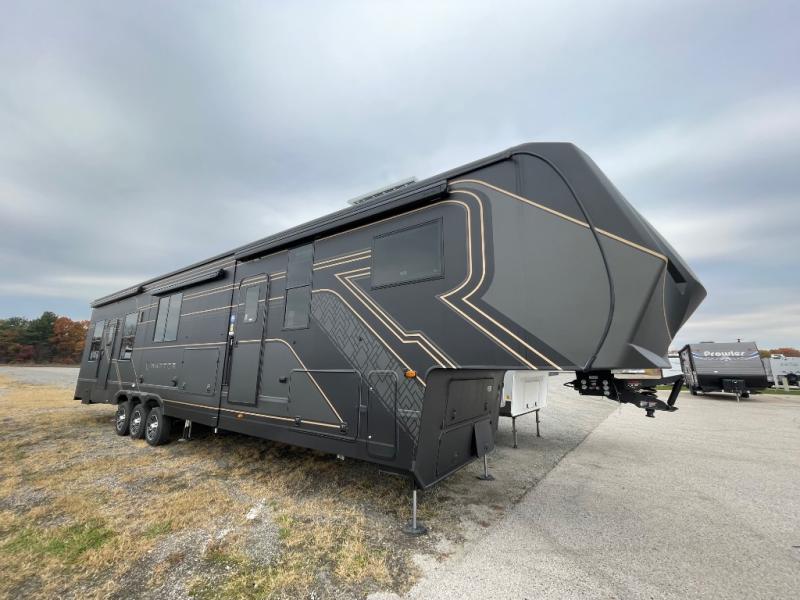 2026 Keystone Raptor 441HB, $ 189,173