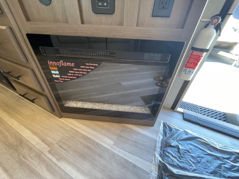 2026 Keystone Cougar Half-Ton (Travel Trailer) 25R, $ 55,352
