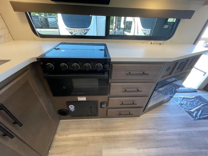 2026 Keystone Cougar Half-Ton (Travel Trailer) 25R, $ 55,352