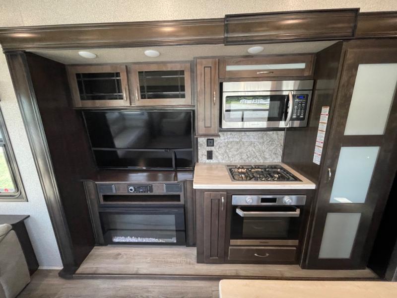 2020 Forest River Cedar Creek Silverback Edition 3, $ 48,995