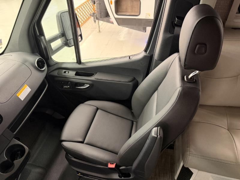 2026 Winnebago EKKO 23B, $ 189,990