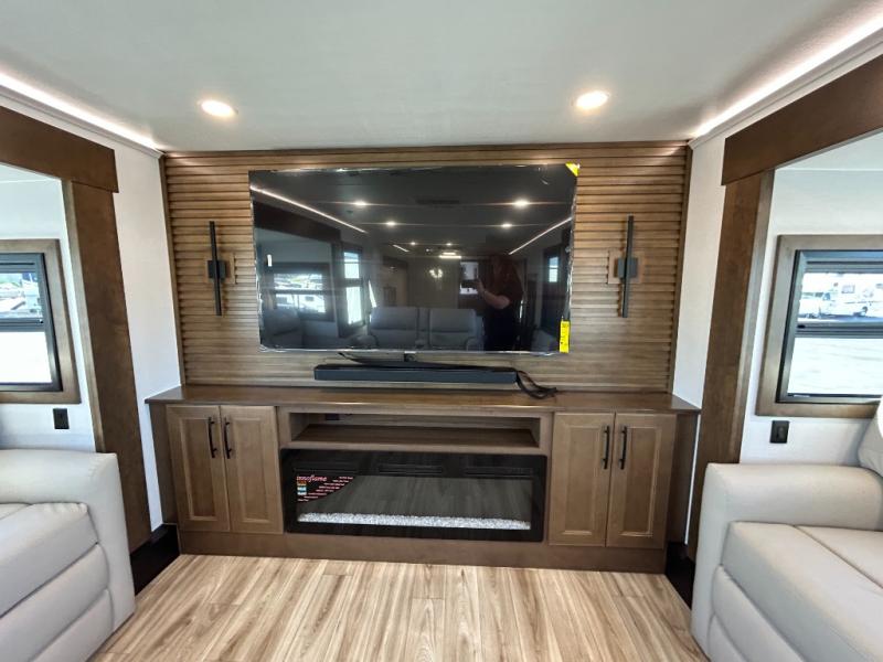 2027 Keystone Montana 3800FL, $ 134,995