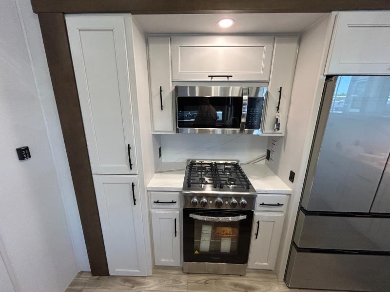 2027 Keystone Montana 3800FL, $ 134,995