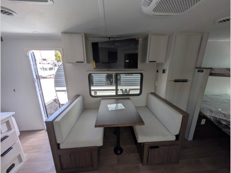 2027 Winnebago Access 25BH, $ 39,998