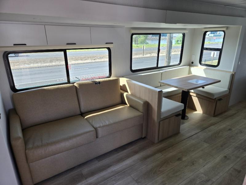 2026 Winnebago Thrive 28BHS, $ 46,998