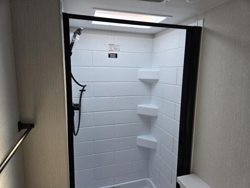 2026 Winnebago Thrive 28BHS, $ 46,998