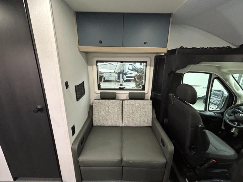 2026 Forest River Forester PM 2031RP, $ 99,998
