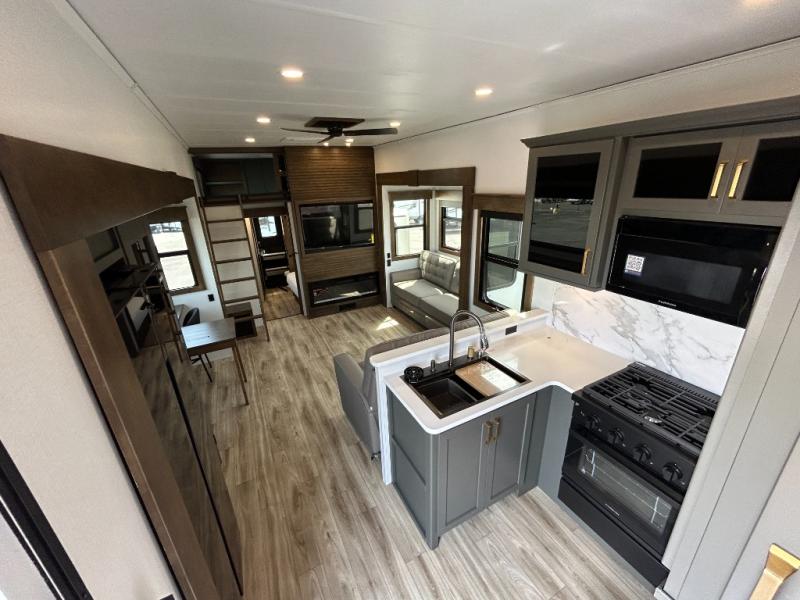 2027 Keystone Montana High Country 391TB, $ 109,995