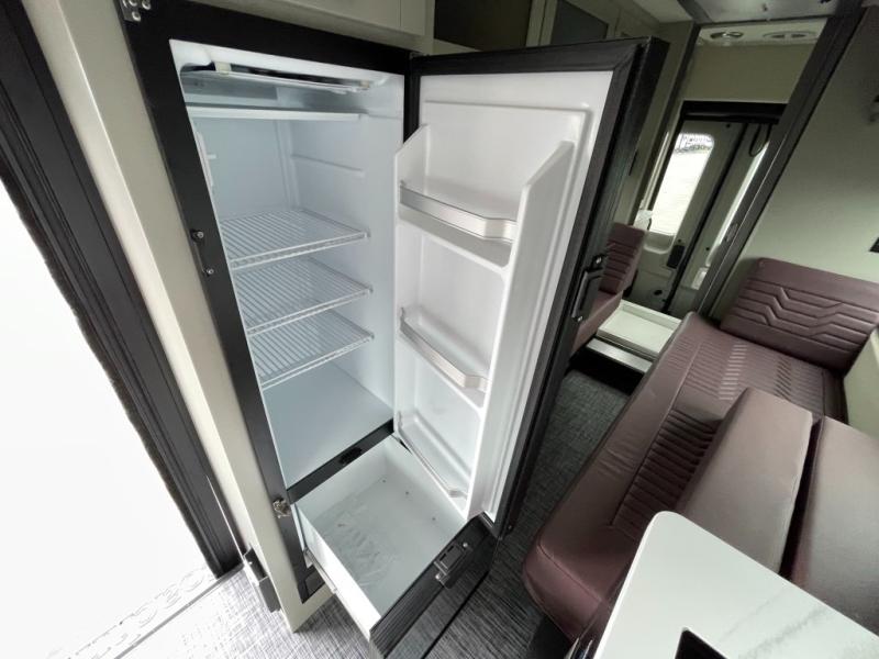 2027 Coachmen Beyond 22RBBC, $ 174,998