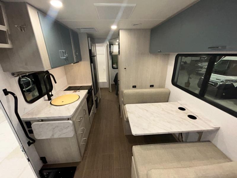 2027 Winnebago Sunflyer 22RS, $ 105,945