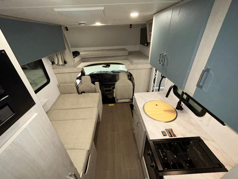 2027 Winnebago Sunflyer 22RS, $ 105,945
