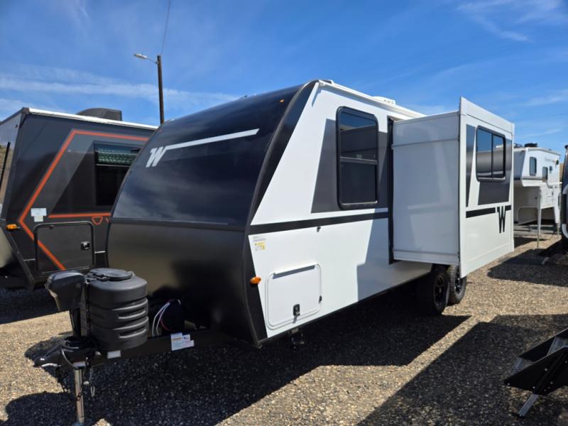 2026 Winnebago Micro Minnie 2200FBH, $ 33,998