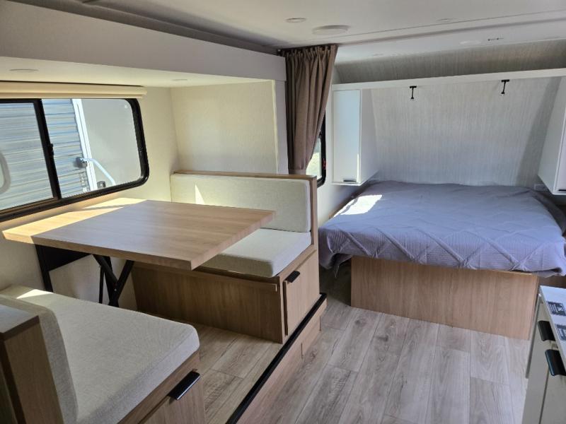 2026 Winnebago Micro Minnie 2200FBH, $ 33,998