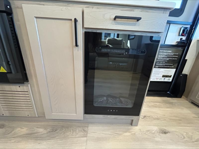 2026 Forest River Rockwood Ultra Lite 2618RD, $ 53,998
