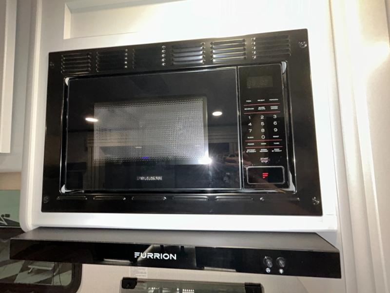 2026 Keystone Cougar Half-Ton (Travel Trailer) 22R, $ 35,998