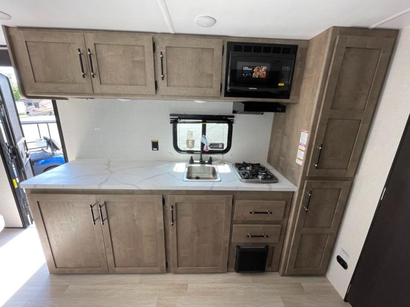2027 Keystone Springdale Mini 1990BHS, $ 24,998