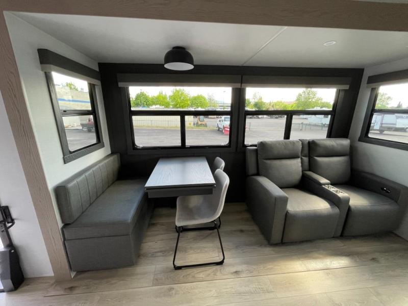 2026 Forest River Rockwood Signature Fifth Wheel R, $ 74,990