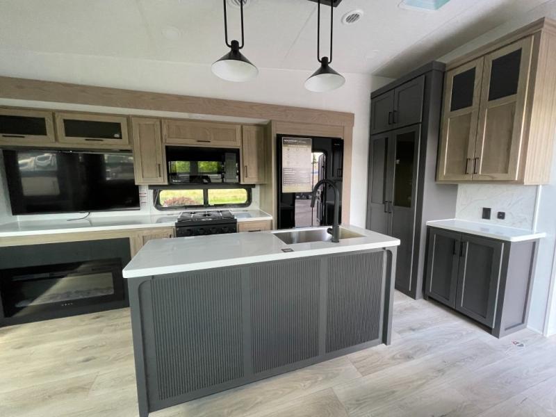 2026 Forest River Rockwood Signature Fifth Wheel R, $ 74,990