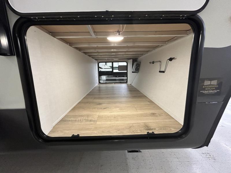 2027 Forest River Rockwood Ultra Lite 2706BH, $ 64,660