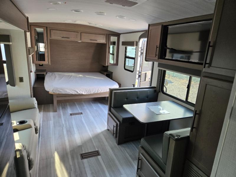 2026 Keystone Cougar Half-Ton (Travel Trailer) 22M, $ 42,998