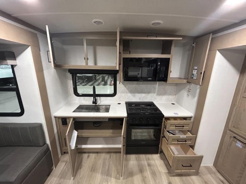 2026 Forest River Rockwood Signature Travel Traile, $ 64,998
