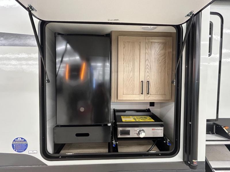 2026 Forest River Rockwood Signature Travel Traile, $ 64,998