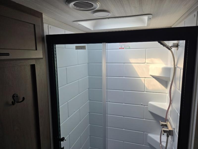 2026 Keystone Cougar Half-Ton (Fifth Wheel) 23MLE, $ 57,998