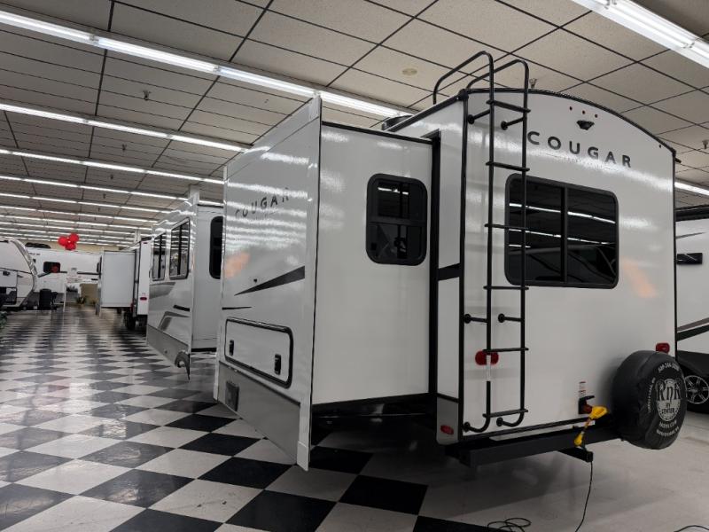2026 Keystone Cougar Half-Ton (Travel Trailer) 25F, $ 44,998