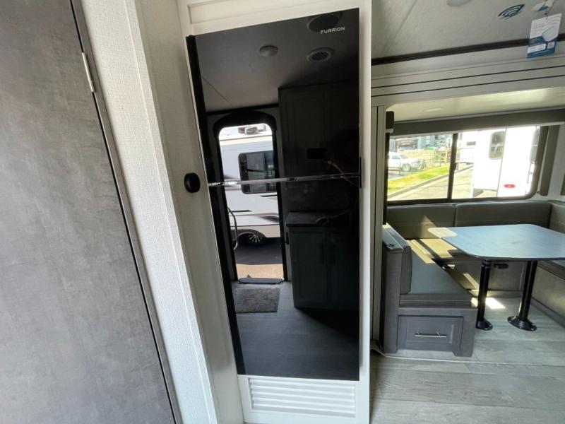 2026 Keystone Cougar Half-Ton (Travel Trailer) 22R, $ 35,998