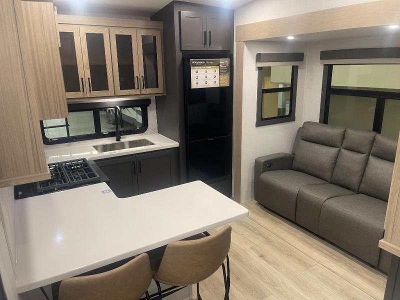 2026 Forest River Rockwood Signature Fifth Wheel R, $ 54,990