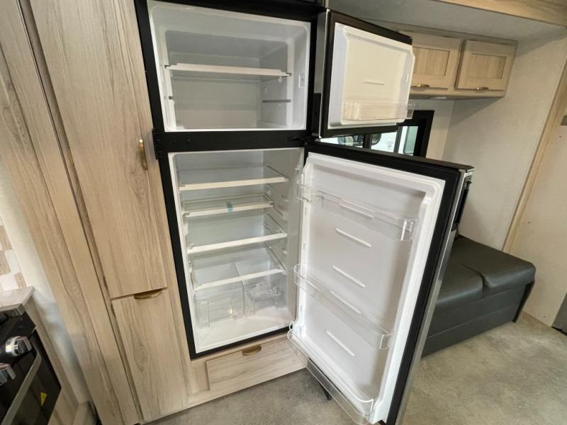 2026 Coachmen Cross Trail XL 26XG, $ 119,998